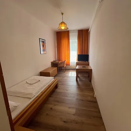 Post 16 Hotel Braunau am Inn