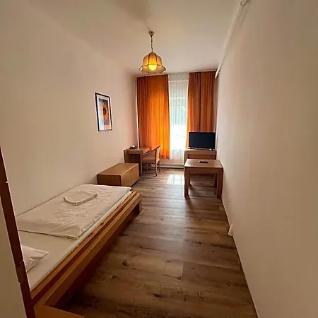 Post 16 Hotel 3*