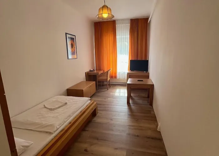 Post 16 Hotel Braunau am Inn